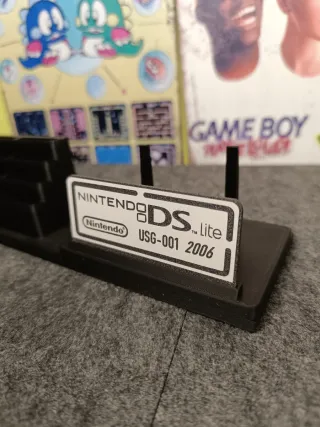 Supporto per Nintendo DS Lite con porta giochi