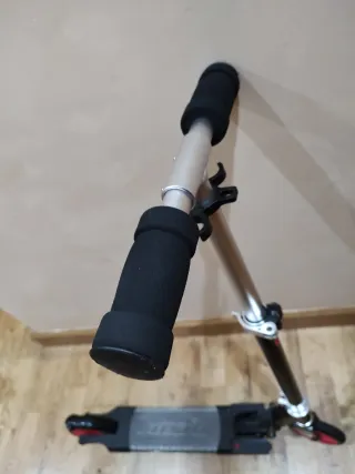 Patinete City Cruiser Neón Rojo