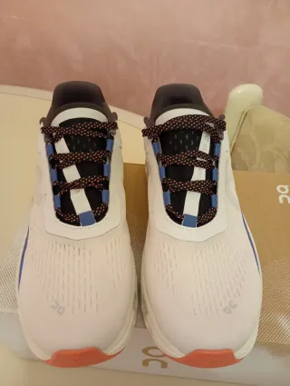 Scarpe ON Running Cloumonster