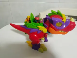 Coche Superthings con Dinosaurio y Sonidos