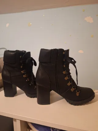 Botines negros Marypaz