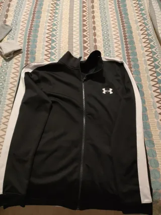 Chándal Under Armour Negro y Blanco