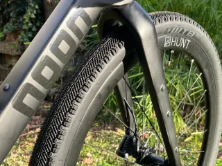 Bicicleta Gravel NOON Negra