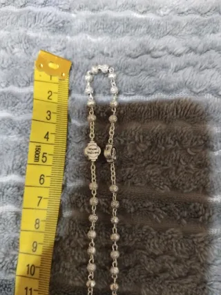 Rosario antiguo con caja