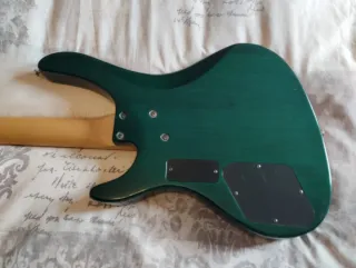 Bajo Washburn Bantam XB400