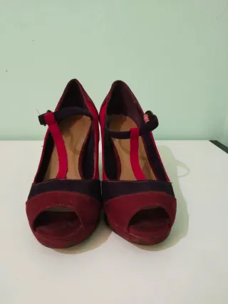 Tacones Peep Toe Rojo/Morado Talla 38