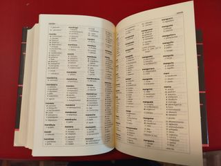 Diccionario Espasa de Sinónimos y Antónimos