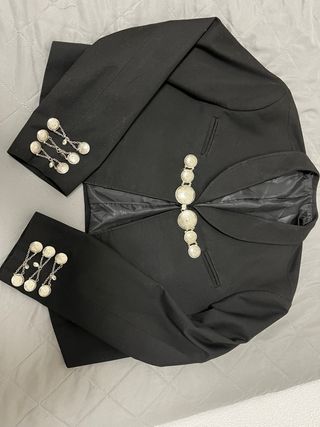 Traje Mariachi Negro con Botonadura Plateada