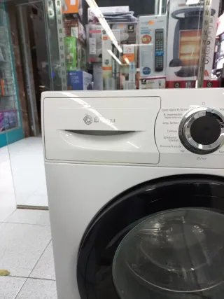 Lavadora marca balay a+++ 9,kg RPM.1200