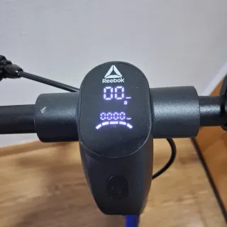 Patinete Eléctrico Reebok Azul