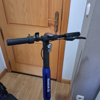 Patinete Eléctrico Reebok Azul