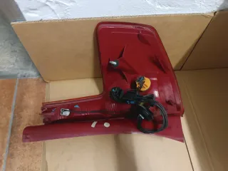 Piloto trasero Citroen C4 con portalmparas