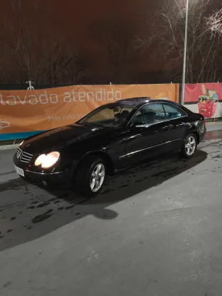 Mercedes-Benz  CLK 2004