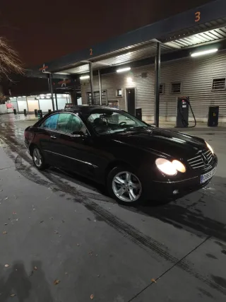 Mercedes-Benz  CLK 2004