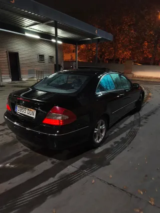 Mercedes-Benz  CLK 2004
