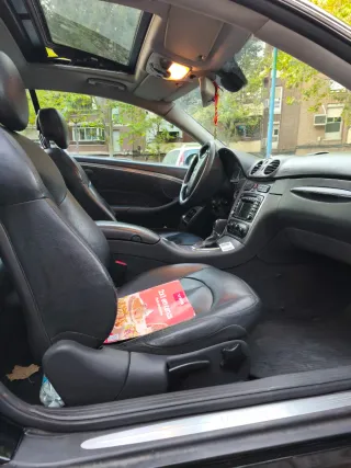 Mercedes-Benz  CLK 2004