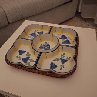 Antipastiera in ceramica e vimini