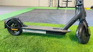 Patinete Eléctrico Xiaomi Mi Essential