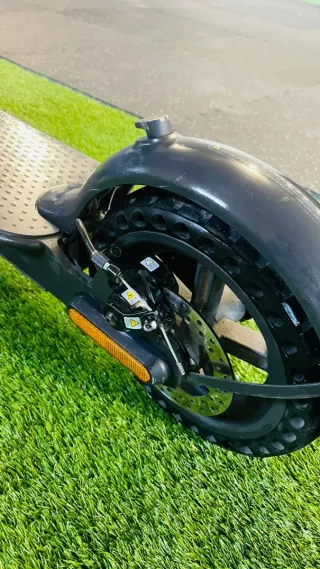 Patinete Eléctrico Xiaomi Mi Essential