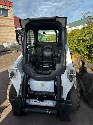 Minicargadora Bobcat S590 2016