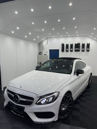Mercedes-Benz Clase C300 AMG LIBRO EN MERCEDES+245