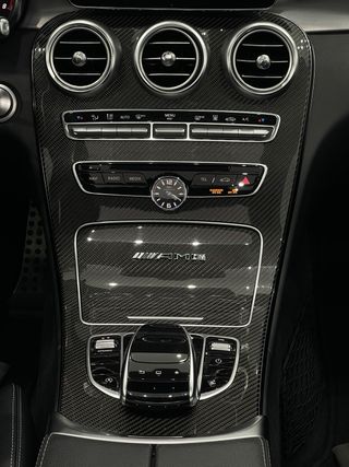 Mercedes-Benz Clase C300 AMG LIBRO EN MERCEDES+245