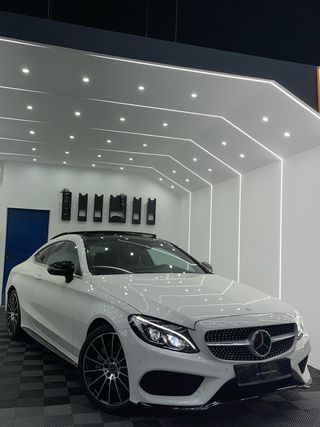 Mercedes-Benz Clase C300 AMG LIBRO EN MERCEDES+245