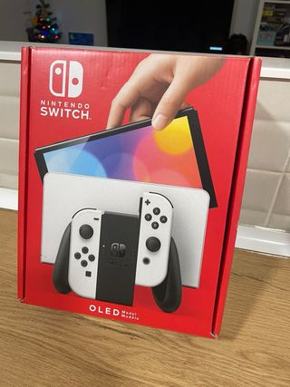 Nintendo Switch OLED Azul y Rojo
