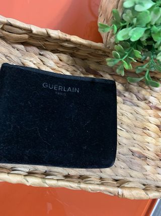 Polvera Guerlain Dorada Recargable