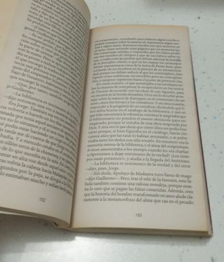 EL NOMBRE DE LA ROSA, UMBERTO ECO, EL PAÍS