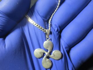 Cadena de Plata con Colgante