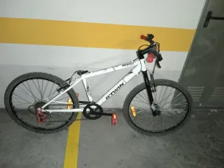 B'TWIN Rockrider 300 sin sillin