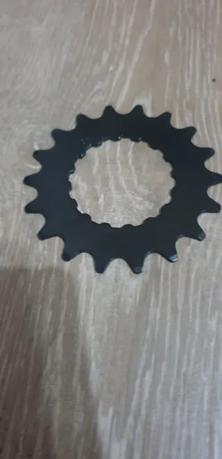 Piñón Bici Eléctrica 18 Dientes