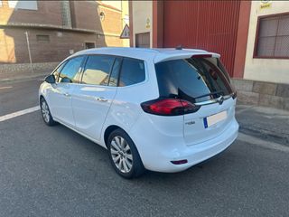 Opel Zafira 2012
