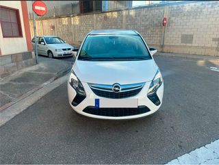 Opel Zafira 2012