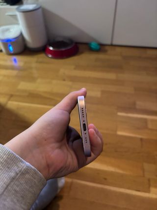 iPhone 15 Rosa Apple