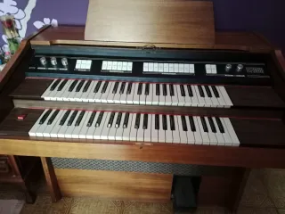 Órgano electrónico vintage