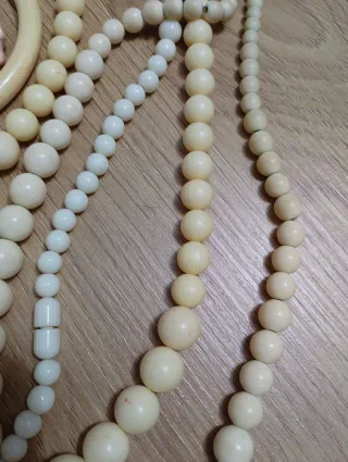 Lotto gioielli vintage in avoriolina