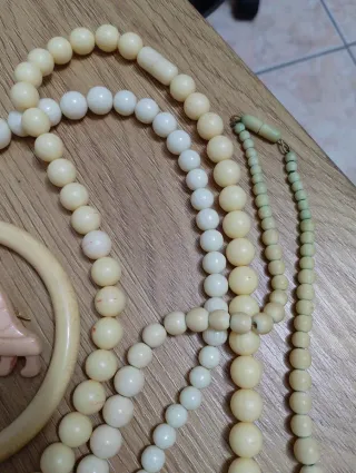 Lotto gioielli vintage in avoriolina