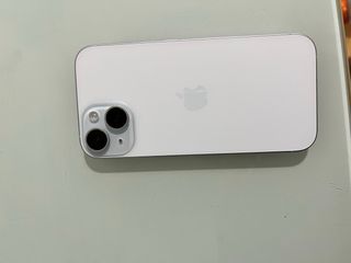 iPhone 15 Gris Plata