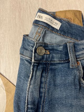 Jeans ZARA per bambina 11-12 anni come nuovi