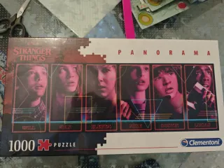 Puzzle Stranger Things Panorama 1000 Piezas