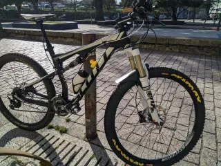 Bicicleta Scott Spark 720 2015