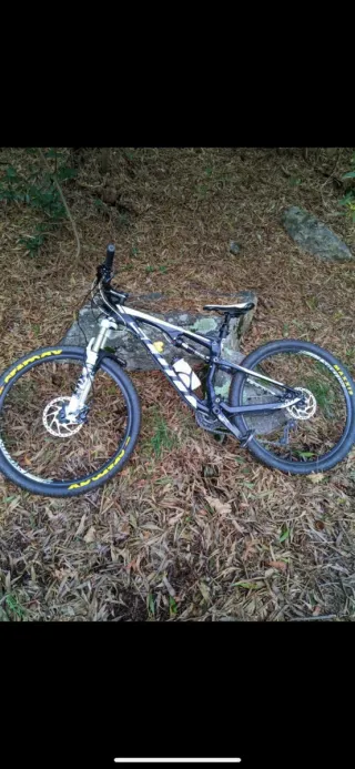 Bicicleta Scott Spark 720 2015