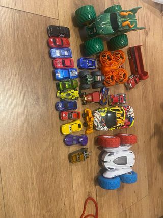 Lote de coches de juguete