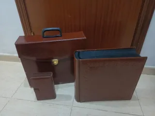 Álbum de fotos de cuero marrón