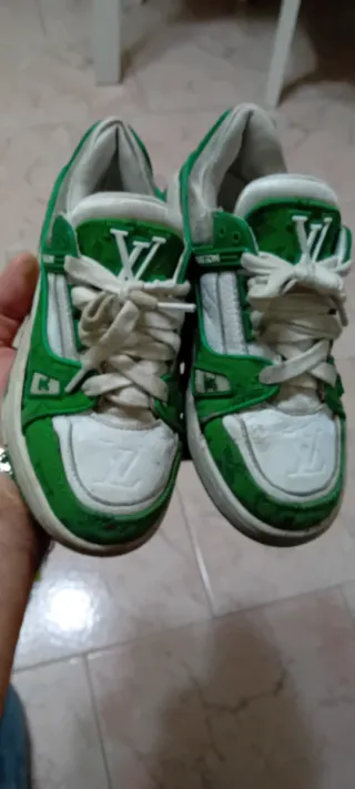 Sneakers bambino numero 33