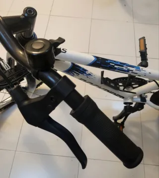 Bicicleta infantil Rockrider 20 pulgadas blanca