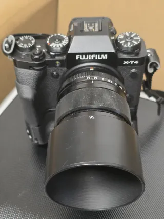 Fujifilm XT4 + Grip + Lentes 56mm 1.2