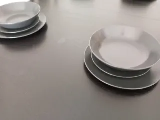 Juego de 5 platos hondos grises